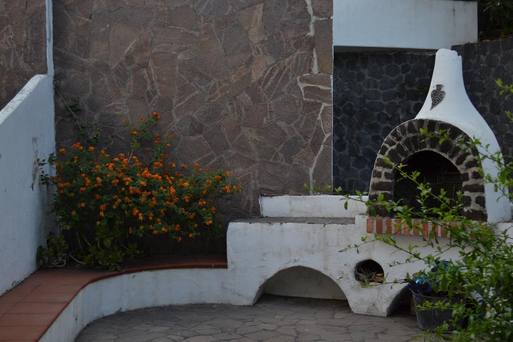 Schicciolina Vila Stromboli Exterior foto